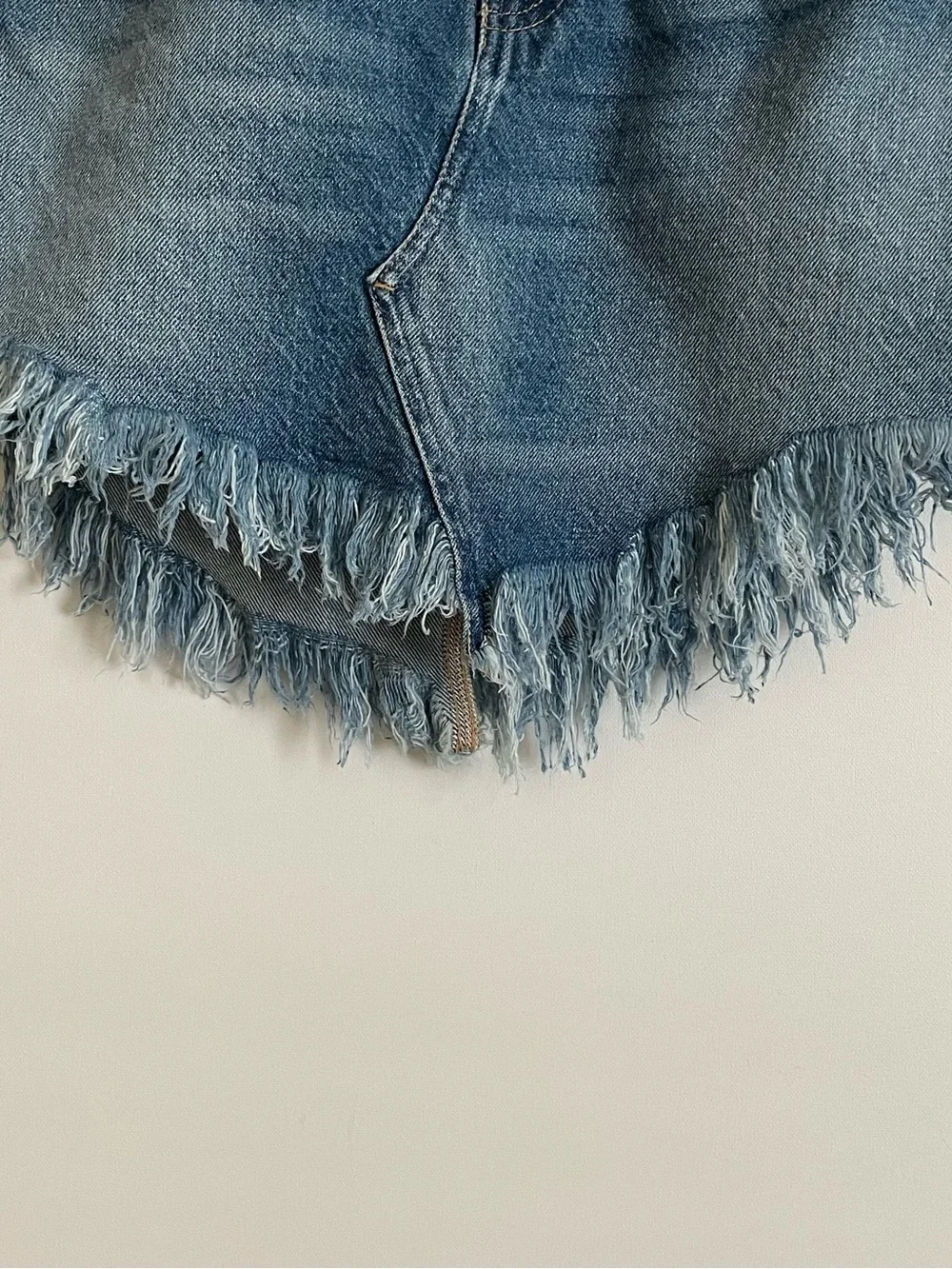 We The Free Blue Denim Frayed Hem Distressed 100% Cotton Mini Skirt Size XS